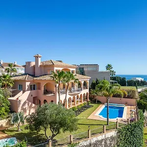  Villa Beachside With Panoramic Sea Views